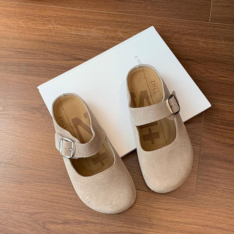 

7-Retro leather round head one-word buckle with thick sole versatile, fattened and widened large size women s shoes 35 серый