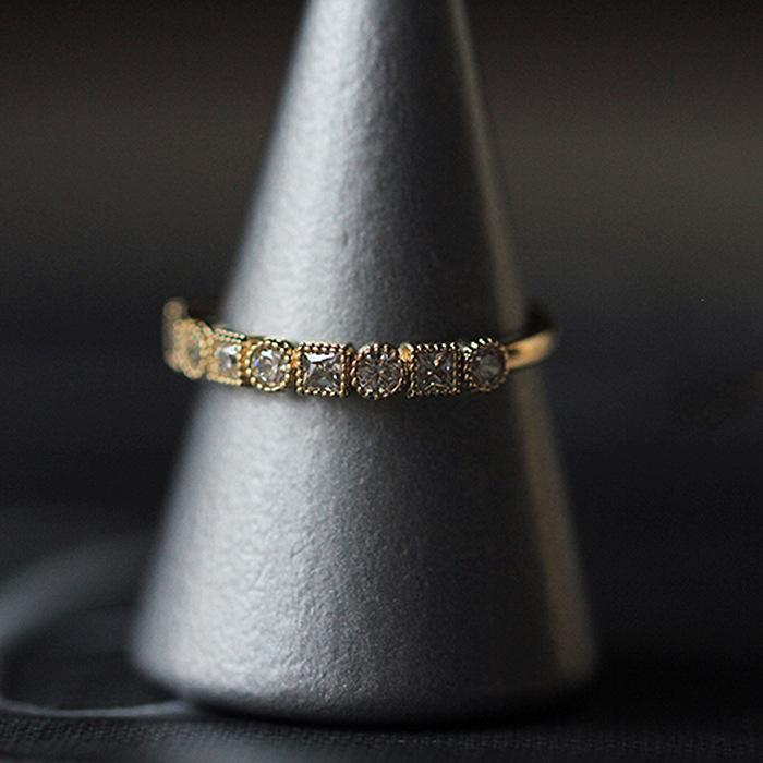 Handgefertigter Schmuck Quelle Kupferplattierter 14K Goldring Exquisiter Retro Vielseitiger und Zarter Ring