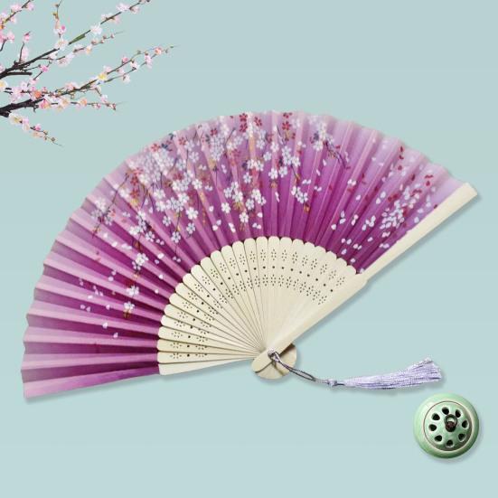 

Винтажный бамбуковый складной ручной веер для женщин в китайском стиле, имитация шелка, ручной веер с цветочным узором и вырезом для украшения церкви, подарок для танцевальной вечеринки