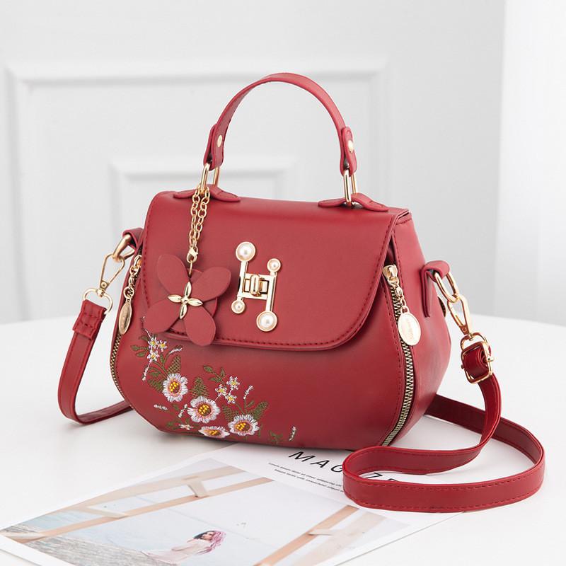Chic Embroidered Bucket Bag For Autumn 2023 Small Tote Bag For Women красный