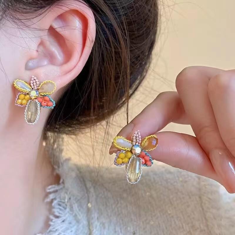 Crystal Flower Stud Earrings Annual Design Premium Earrings Exquisite Versatile Earrings Women