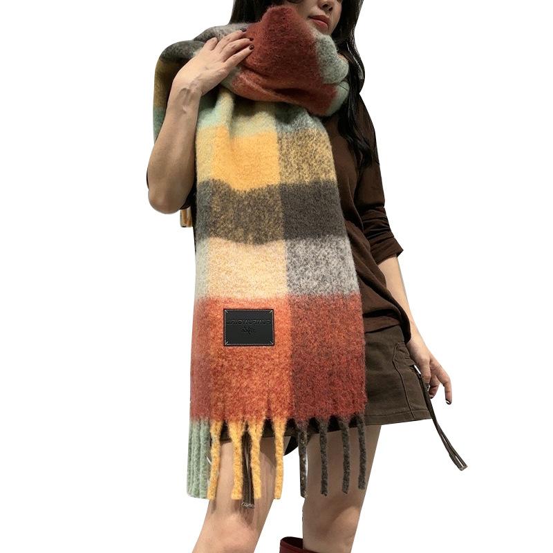Niche design sense wool plaid contrasting color scarf women's autumn and winter warm scarf high-end tassel shawl