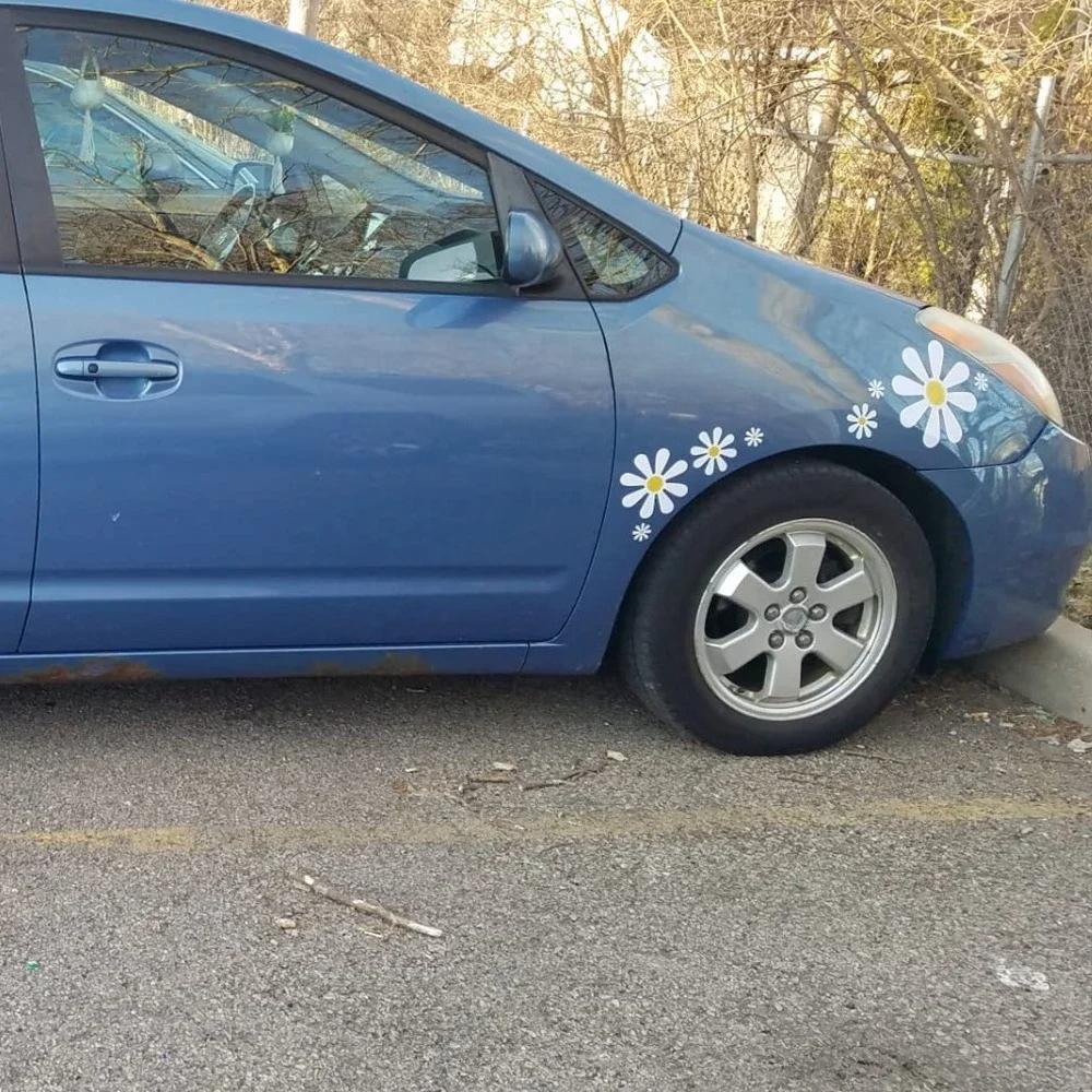 30 Pieces Daisy Flower Vinyl Decals Self-Adhesive Stickers For Car Mirror Window Clings Laptop Auto Tuning Decoration Stickers