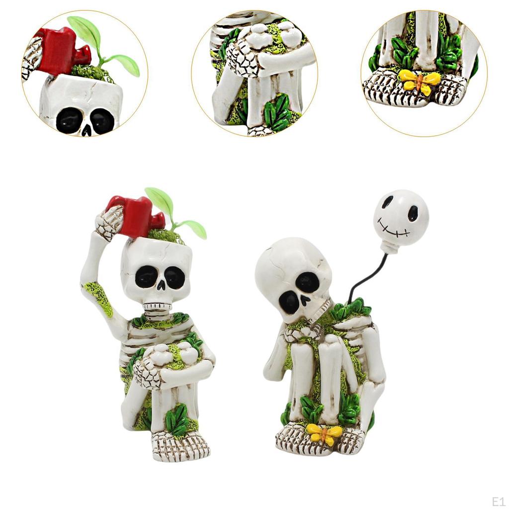 2Pcs Miniature Skeleton Figurines Statues Resin Mini Ornaments for Micro