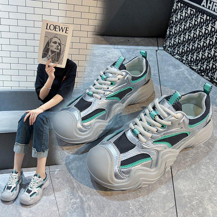 Thick-soled casual breathable mesh sneakers women's 2025 new summer comfortable outdoor hiking shoes travel board shoes women