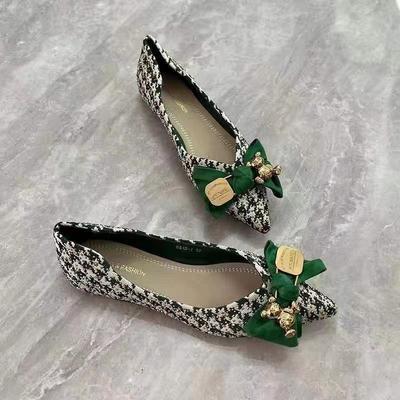 Damenschuhe 2025 Frühling und Sommer neu vielseitig spitz flachsohlig Damenschuhe tausend Vogelgitter Schleife flacher Ausschnitt Temperament weiche Sohle