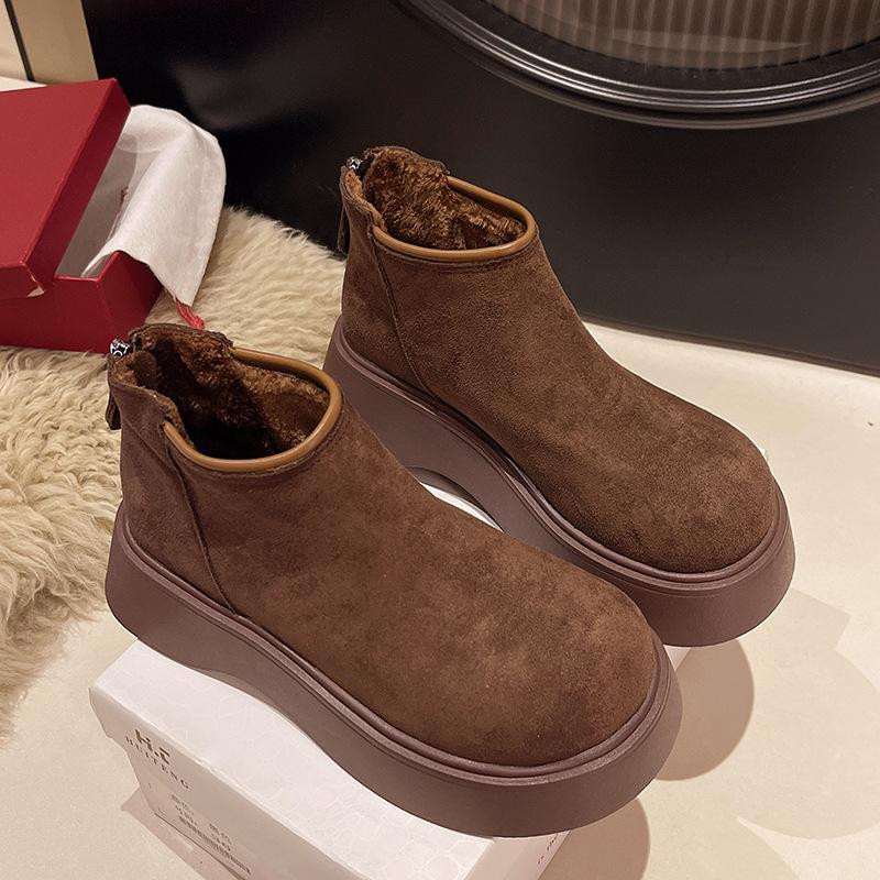 

British style retro frosted leather short boots women s 2025 autumn and winter new versatile rear zipper Chelsea snow boots 40