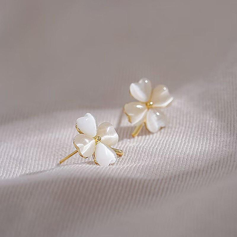 Korean Four-Leaf Clover High-End Stud Earrings - Versatile, Elegant, Sweet Ear Accessories Small золотой