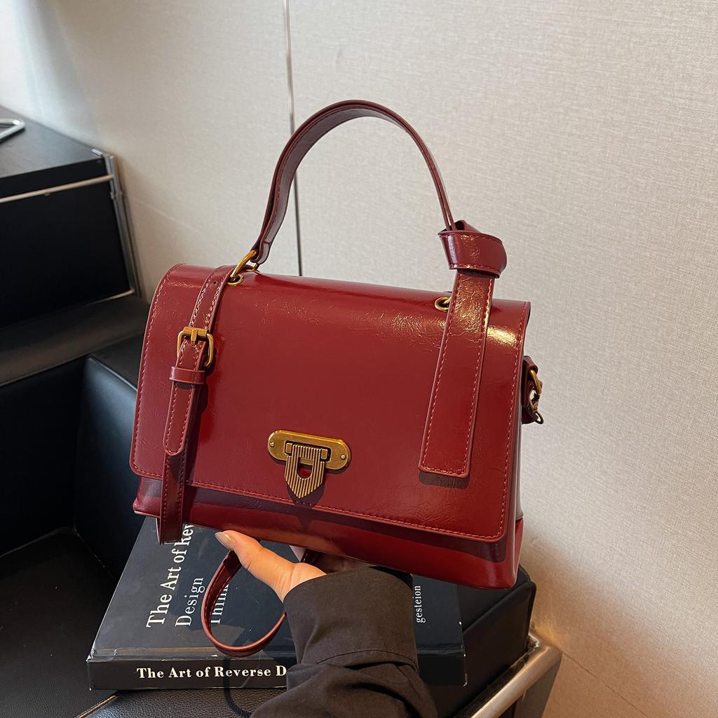 High-end Buckle Women's Crossbody Bags Fashion Black Casual Square Traveling Handbags Trendy Large Capacity PU Shoulder Pack
