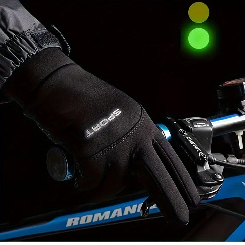 Warm touch screen winter gloves, durable for cold weather cycling and skiing, fashionable design outdoor sports, winter accessories and equipment
