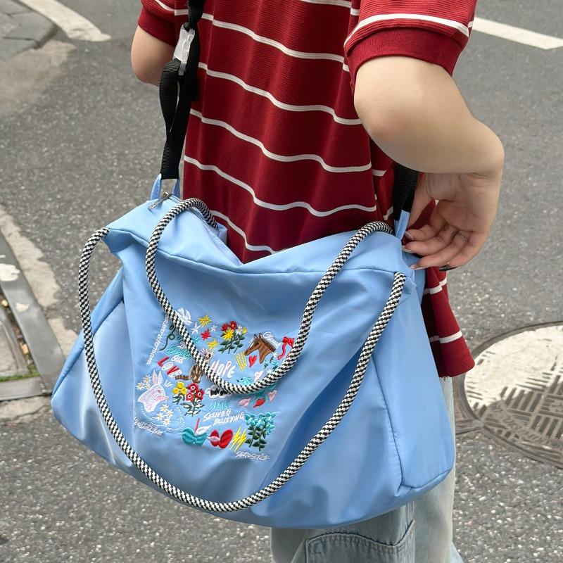 Japanese Fashion Embroidered Nylon Shopping Bag Versatile Large Capacity Canvas Messenger Bag Foreign Style Leisure Commuter Handbag