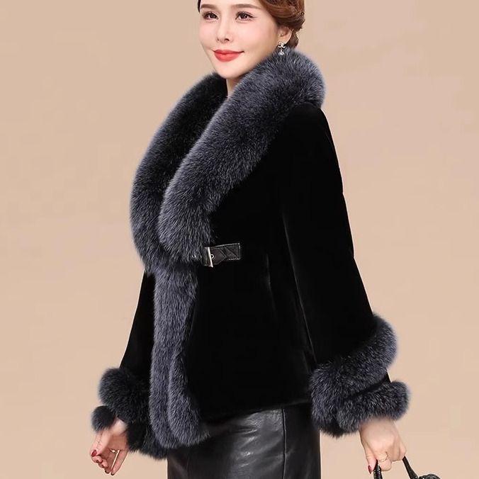 Middle-aged and old women's clothing autumn and winter noble fur clothes new fifty-something-year-old foreign style autumn and winter fur integrated