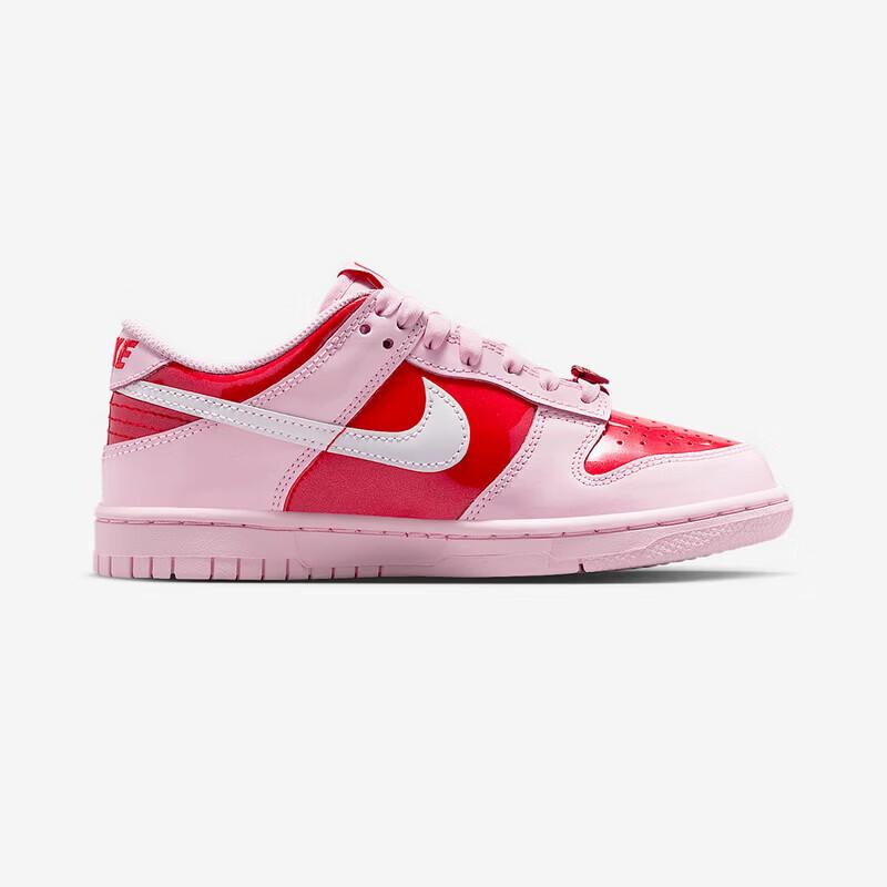 Nike Women's Dunk Low Sneakers