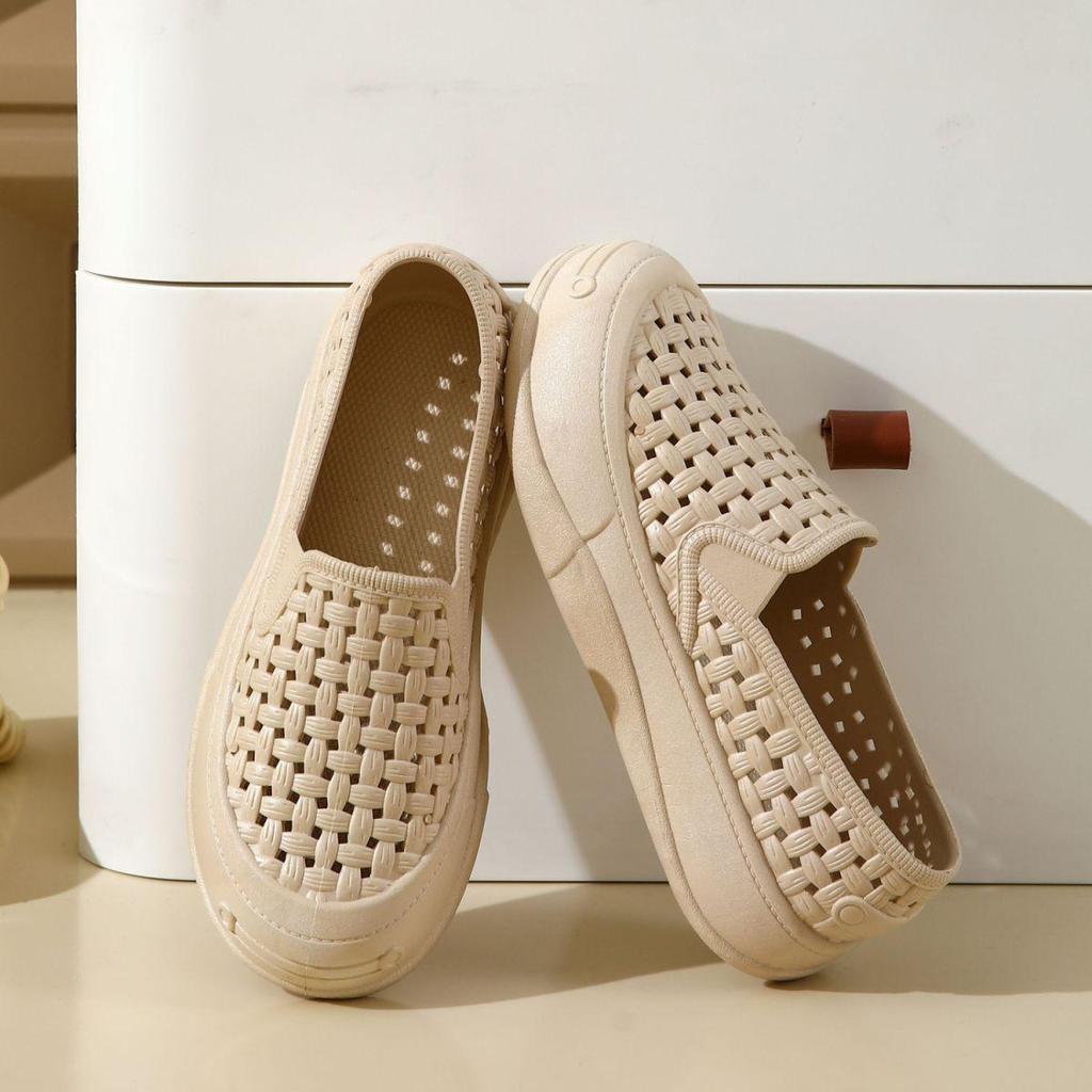 Women's White Waterproof Closed-Toe Nurse Shoes - Soft Sole, Non-Slip, Hollow Out Flat Sandals for Summer Work
