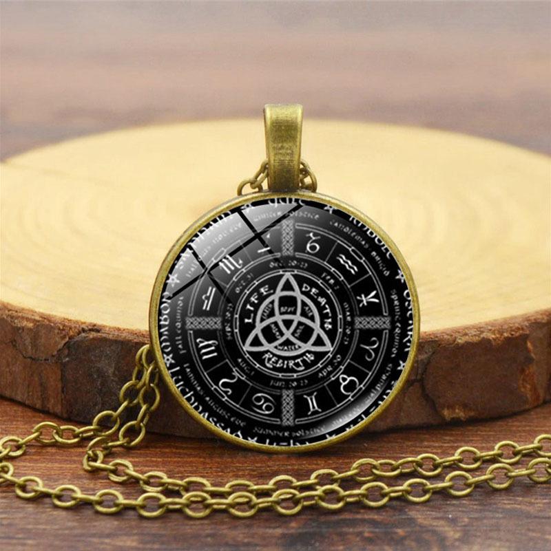 Retro Mysterious Astrological Disk, Same Style for Men and Women, Time Clavicle Chain Jewelry, Pendant Necklace