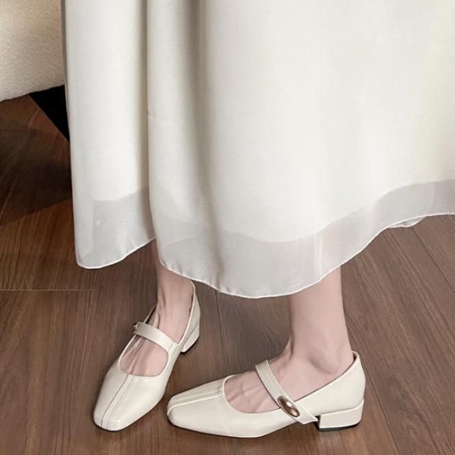French Square Head Lazy Person with One Pedal, Shallow Mouth Commuting Single Shoes, Minimalist Style, Small Golden Beans with Thick Heels, Mary Jane