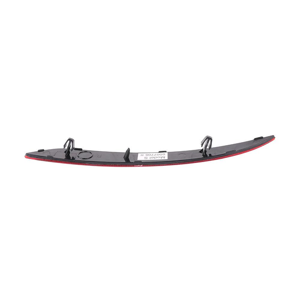 Rear Bumper Reflector Right Side OE 6007706-00-D for Tesla Model S 2016-2021 Red Reflective Strip Auto Body Replacement Parts