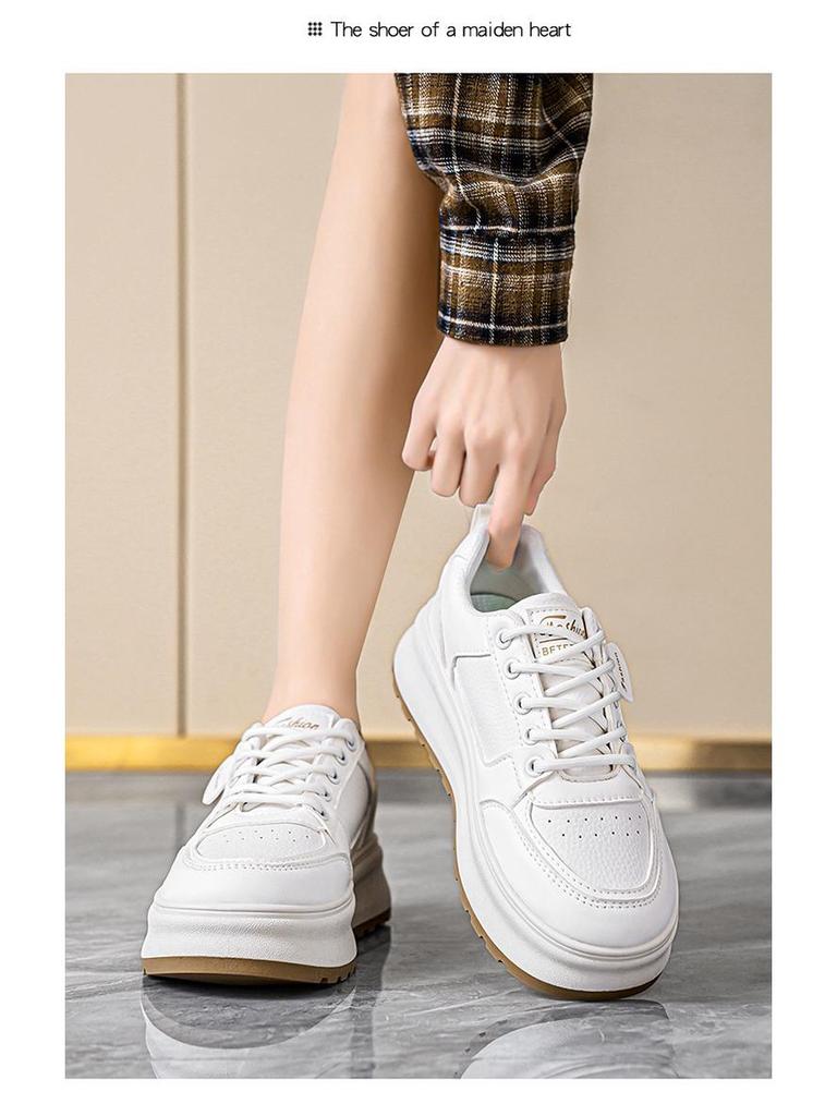 Dámské letní bílé prodyšné tenisky - Korejský styl, silná podrážka, zvýšení výšky, všestranné ležérní skate boty