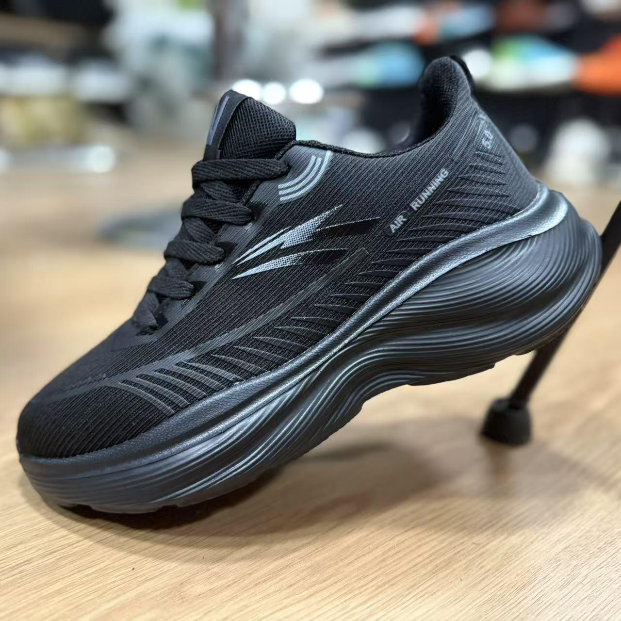 

Женские весенне-осенние повседневные легкие дышащие кроссовки для фитнеса в корейском стиле - Удобные кроссовки с мягкой подошвой 39 чёрный