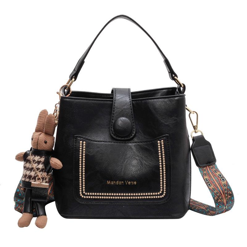

Retro high-end women s bags, new fashion versatile shoulder messenger bags, niche design, portable bucket bags, batches Without pendant чёрный