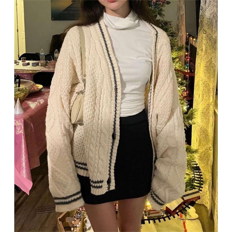Star Patterned Women's V-neck Sweater Jacket Solid Color Long Sleeved Single Breasted Warm Jackets Autumn and Winter Woman Casual Cardigan