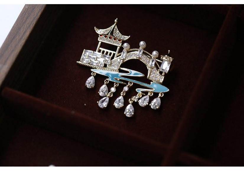 Elegant Chinese Pavilion Tassel Pearl Brooch for Hanfu  Qipao