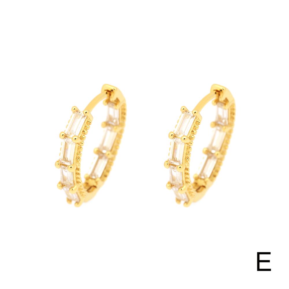 

Элегантные серьги-кольца с цирконом: Позолота 18 карат для повседневной носки