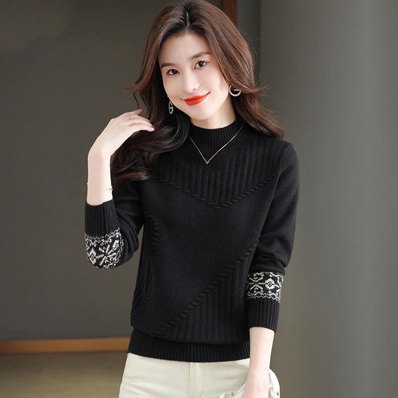 Half Turtleneck Sweater for Women Short and Stylish Solid-color Knitted Top Mid-neck Pullover for Autumn and Winter