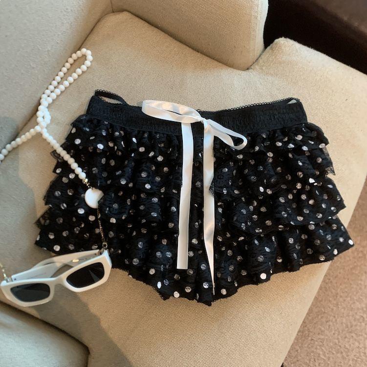 

Black Polka Dot Lace Knit Skirt Pants for Women - Cute, Fluffy A-line Petite Spring Shorts M (95-110 catty)