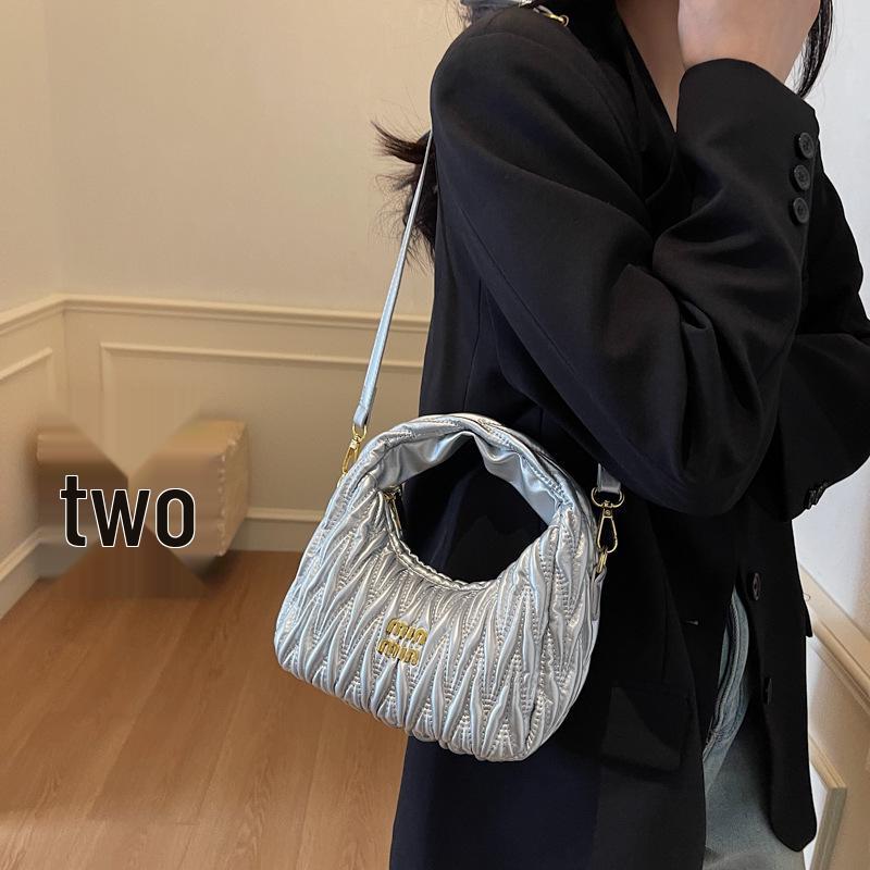 Women s Black Pleated Cloud Crescent Handbag - Versatile Crossbody and Shoulder Bag серебряный
