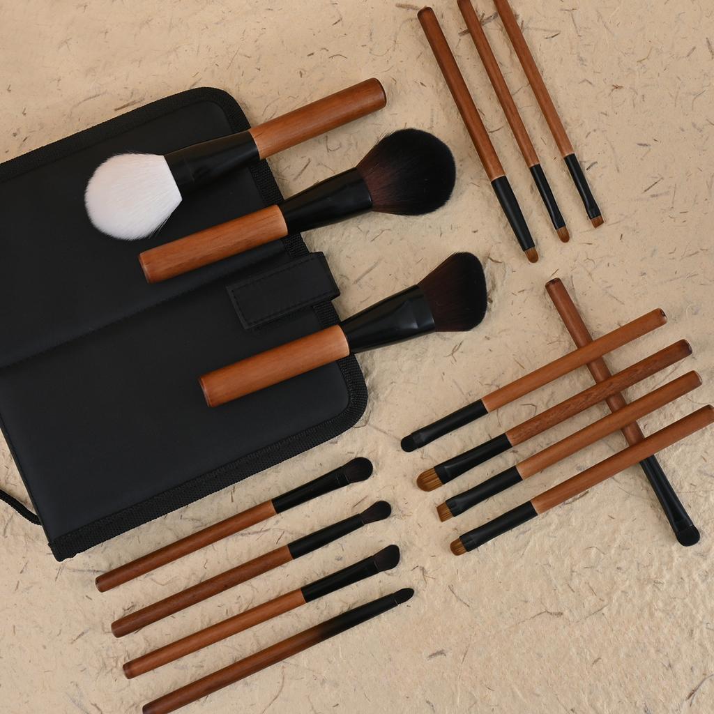 High-quality 15-piece Makeup Brush Set Soft Log Animal Hair Eye Shadow Brush Brush Makeup Set Brush Loose Powder Brush Foundation Concealer Brush