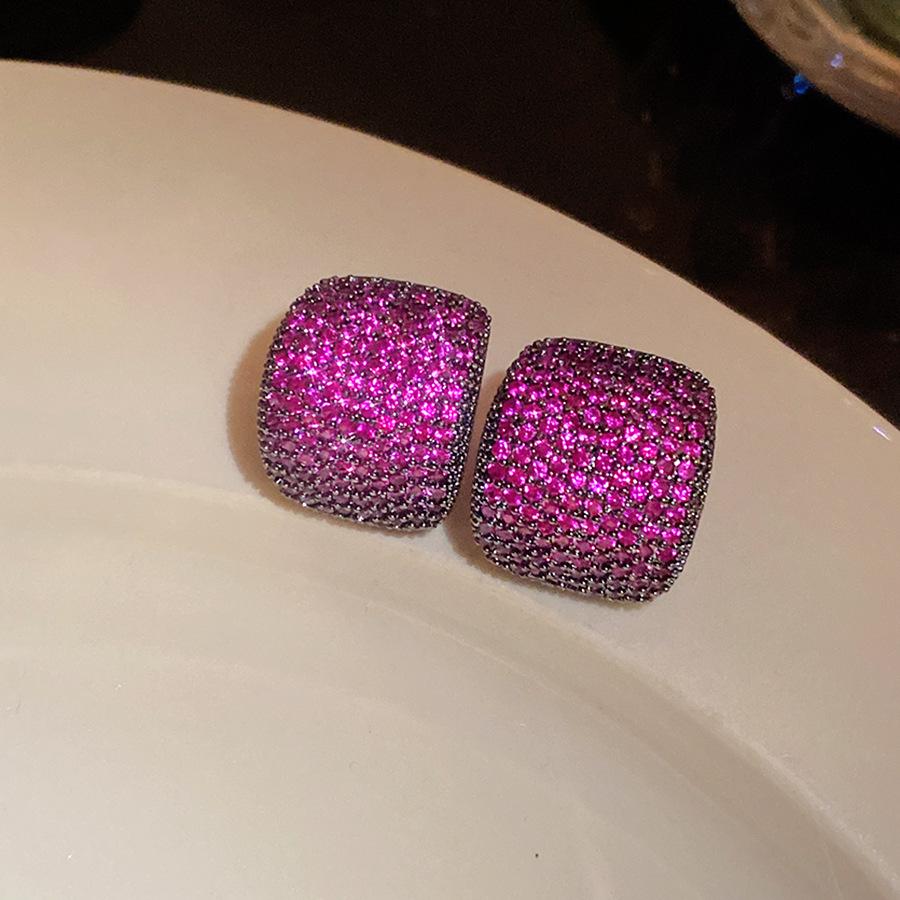 

Silver needle zircon square stud earrings new trend personalized earrings light luxury high sense fashion versatile earrings women