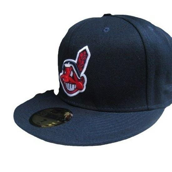 Cappellino da Baseball Ricamato Cleveland Indians per la Protezione Solare - Design a Visiera Chiusa Coordinato per Coppie.