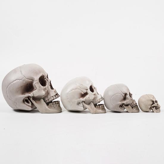 Halloween Skull Head Decor Plastic Realistic Human Skull Figurine for Graveyard Scene Haunted House Bar Home Table Decorations