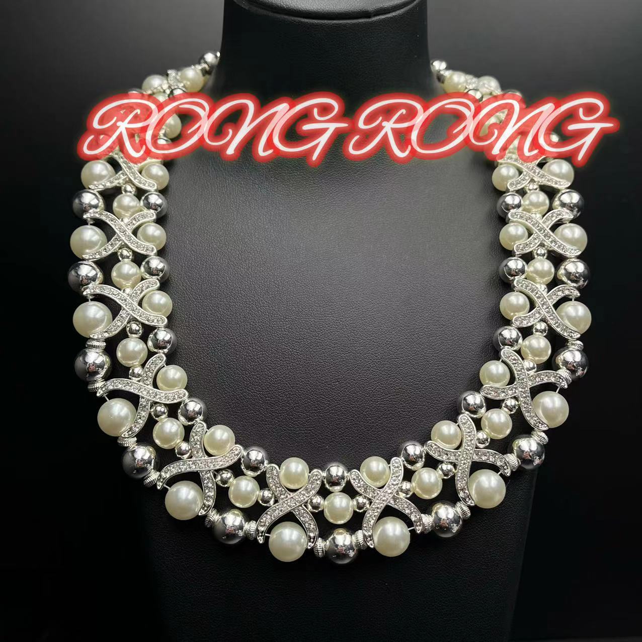 

Fashion Rhinestone Pearl Light Luxury Collarbone Chain Elegant Lady Banquet High-end Feeling Heavy Industry Antique Necklace Jewelry