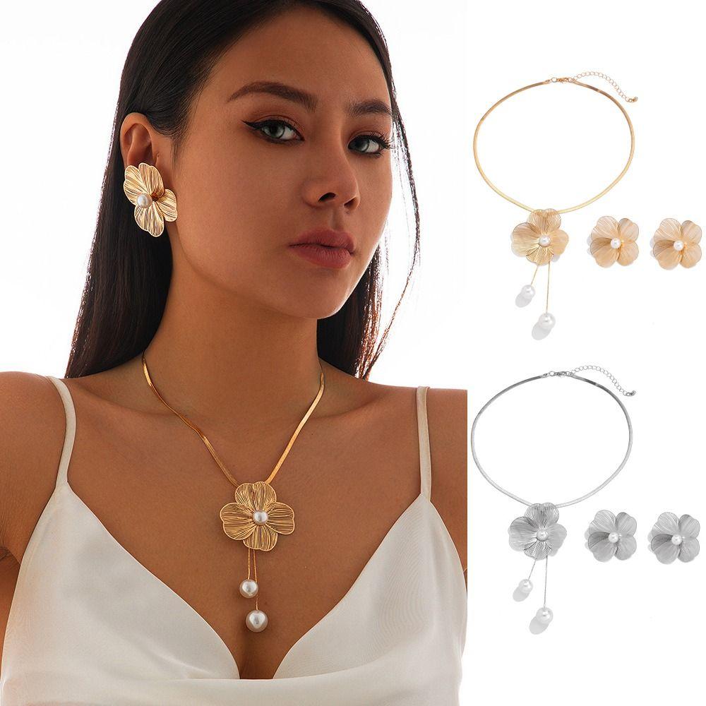 Romantic Hollow Flower Jewelry Set Pearl Pendant Copper Petal Earrings Necklace Suit Studs Elegant Women Jewelry Suit Girls