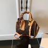 Borsa a Mano/Tracolla Versatile a Cuscino da Donna 2026 con Occhiali da Lettura e Foulard di Seta