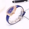 Kristall Strass Kleid Uhr Elegantes Dreieck Zifferblatt Quarz Armbanduhren Damen Lederarmband Uhr