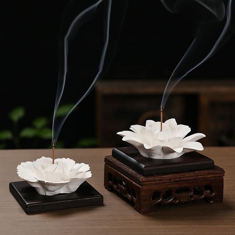 Ceramic Flower Scent Diffuser Home Decor Elegant Aromatherapy for Bedroom Living Room Wedding Centerpiece Ornament