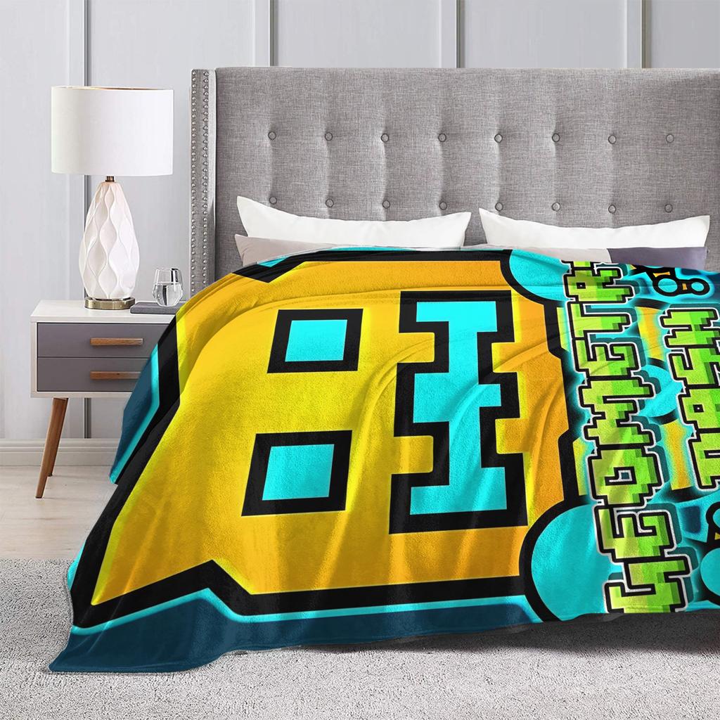 Geometry Gaming Dashed Flannel Blanket Soft Durable Throw Blanket for Couch Chair Travel Graphic Bedspread Sofa Bed Cover