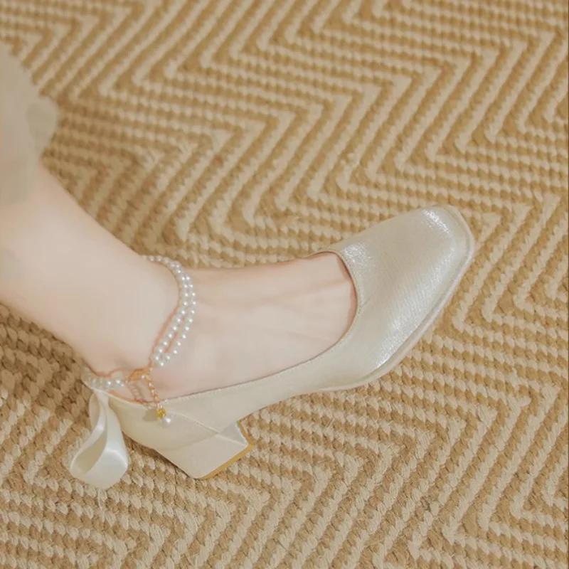 Fashion 2025With Medium Heels Woman Pumps Square Toe Pearl Shoes for Women On Sale Young Promotion Spring Fashion Wedding Bride Shoe
