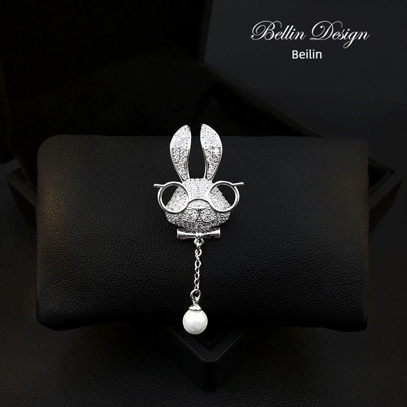 

Glasses Cartoon Rabbit Brooch Women s Shirt Chest Sewing Free Anti-Unwanted-Exposure Buckle Fashion All-Match Ornament 5231 Silver