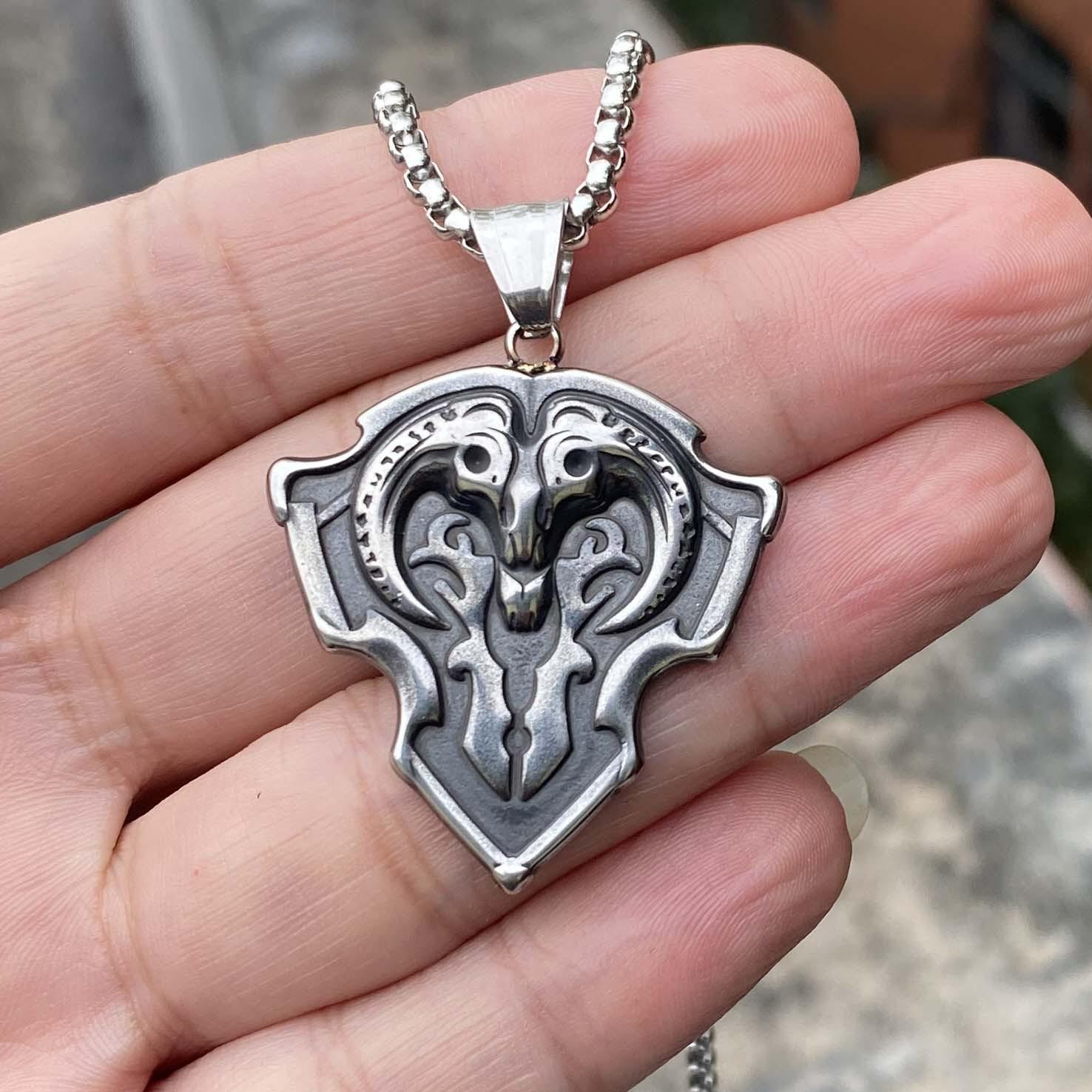 

Necklace Retro Horn Shield Trend Hip Hop Punk Pendant 50CM(Necklace Size)