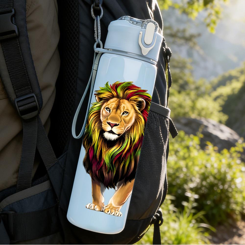 1PZ Busto di Leone Selvatico in Piedi Figura 750ml Bottiglia d'Acqua in Plastica Colorata Tappo Flip-Straw Anti-Perdita Per Sport Ufficio Uso Domestico