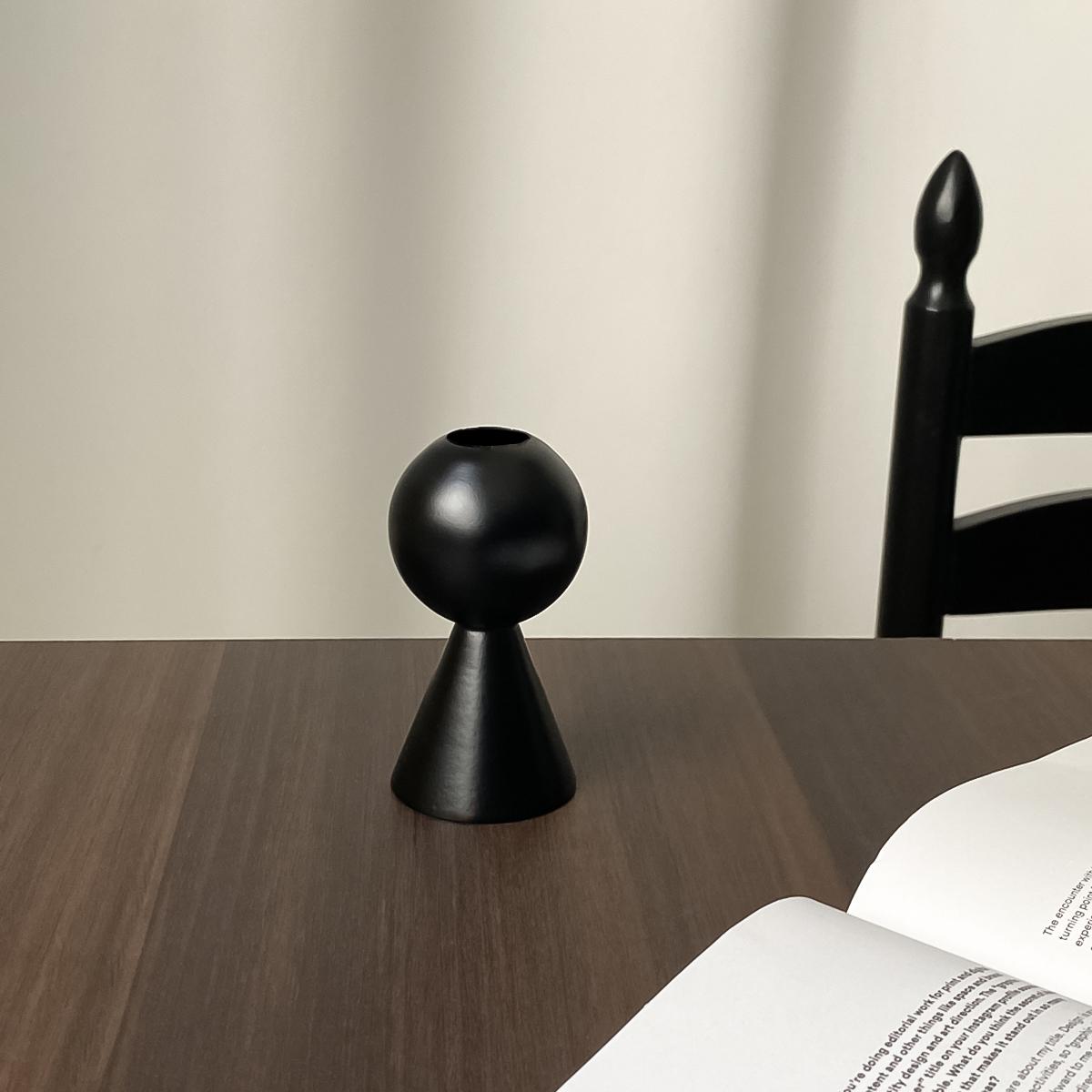 

A Set of Black Candlesticks, Silent Style Retro Aromatherapy High Candlestick French High-End Household Black Candlestick Niche Wooden Candle Holder