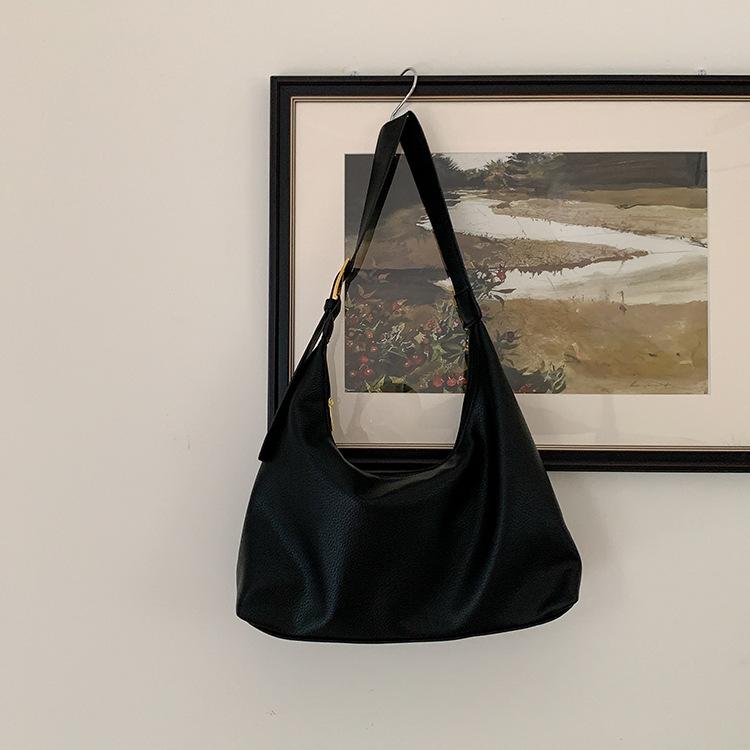 Bag women's bag new 2025 large-capacity messenger bag women's high-end underarm bag Korean version commuter tote bag