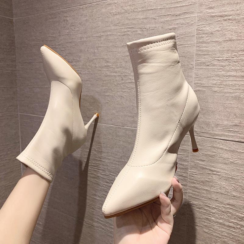 High Heels elastische dünne Stiefel 2025 neue Winter schwarze spitze kurze Stiefel dünner Absatz weiches Leder Damenstiefel Sockenstiefel