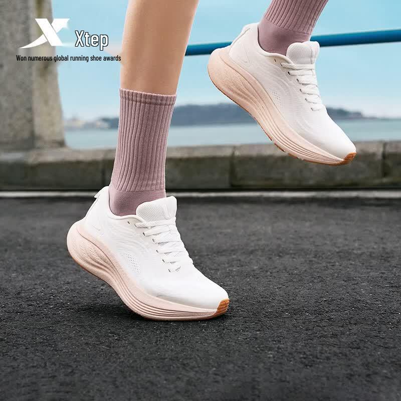 Xtep Light Boat Summer Mesh Running Shoes