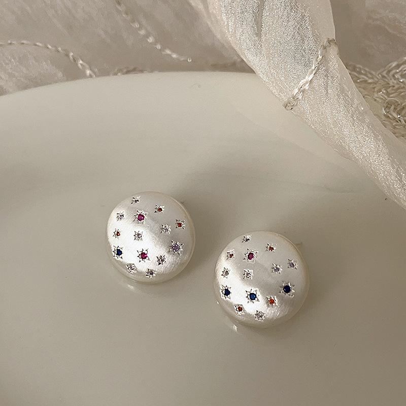 

Серьги-гвоздики из матового металла с цветным цирконием Hexagram, женские дизайнерские серьги Sense High-End Exquisite Fashion, универсальные серьги