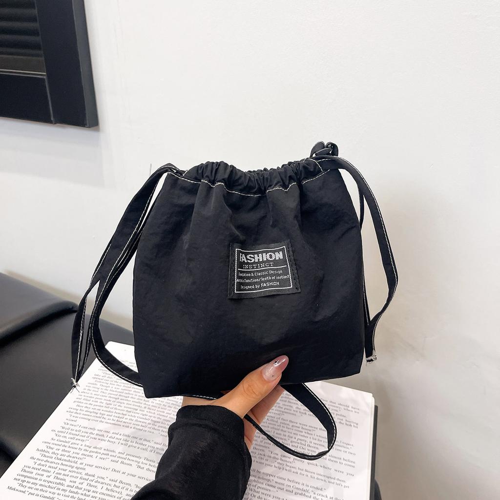 College Students Commuting To Class, Large-capacity Bags, Women's 2025 New Leisure Bucket Bags, Niche Design Shoulder Bags